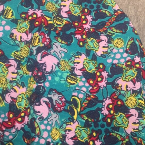 M LuLaRoe Randy Tee Disney DD11 1366 - Picture 2 of 5